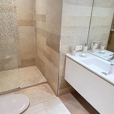Apartment A Deux Pas Des Plages Piscine 346l Franchi Cannes